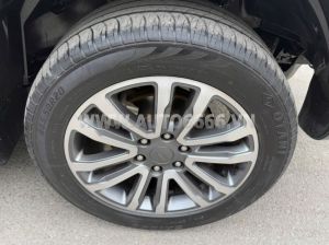 Xe Ford Everest Titanium 2.0L 4x2 AT 2019