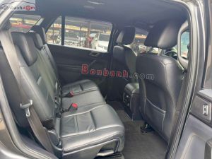 Xe Ford Everest Titanium 2.0L 4x2 AT 2019