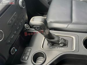 Xe Ford Everest Titanium 2.0L 4x2 AT 2019