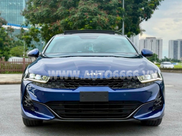 Kia K5 Premium 2.0 AT 2022