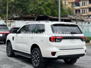 Xe Ford Everest Platinum 2.0L 4x4 AT 2025