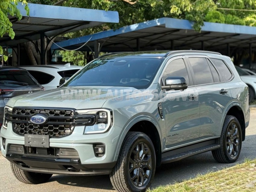 Ford Everest Titanium Plus 2.0L 4x4 AT 2023