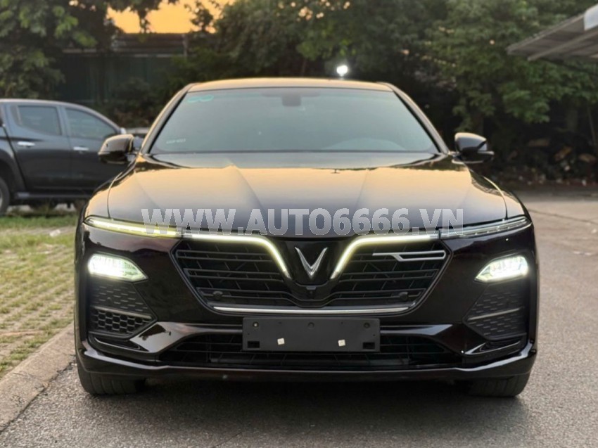 VinFast Lux A 2.0 Plus 2.0 AT 2020