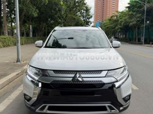 Xe Mitsubishi Outlander 2.0 CVT 2021