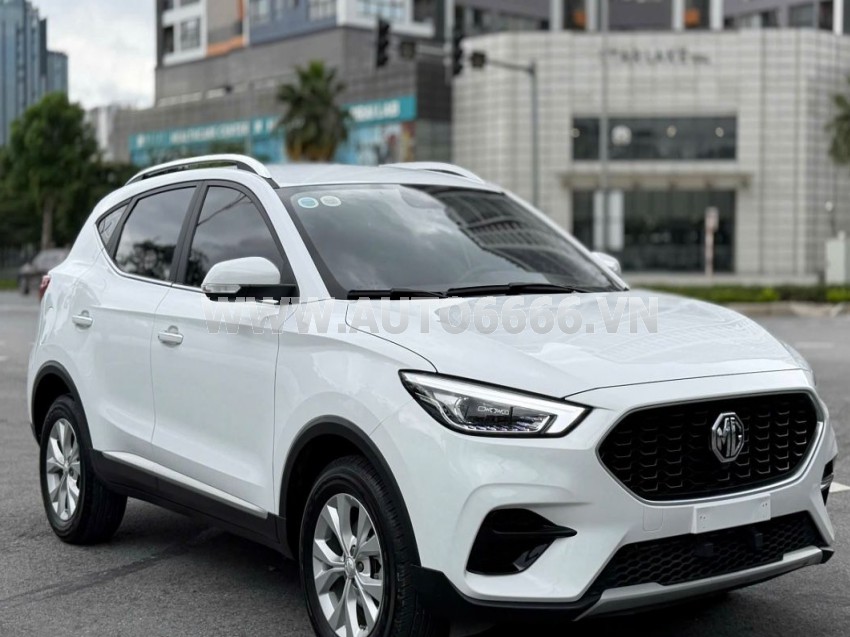 MG ZS Standard 1.5 AT 2WD 2024