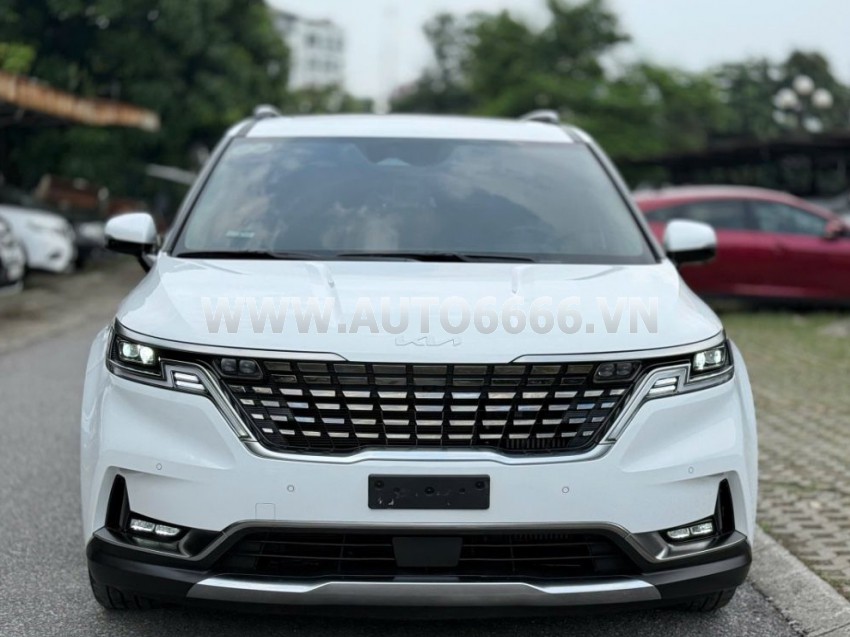 Kia Carnival Signature 2.2D 2024