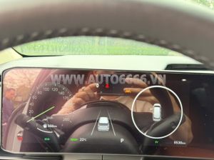 Xe Kia Carnival Signature 1.6 Turbo HEV 7S 2025