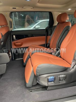 Xe Kia Carnival Signature 1.6 Turbo HEV 7S 2025