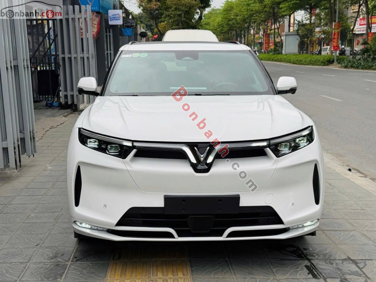 VinFast VF9 Plus 6S 2025