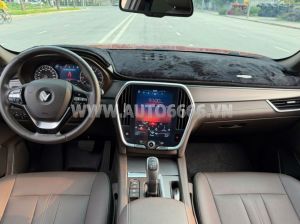 Xe VinFast Lux SA 2.0 Plus 2.0 AT 2019