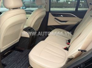 Xe VinFast Lux SA 2.0 Premium 2.0 AT 2019