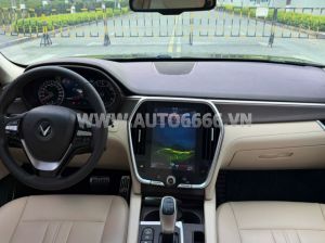 Xe VinFast Lux SA 2.0 Premium 2.0 AT 2019