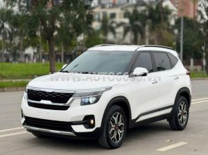 Xe Kia Seltos Luxury 1.4 AT 2022