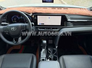 Xe Toyota Camry 2.5 HEV Top 2025