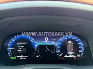 Xe Toyota Camry 2.5 HEV Top 2025