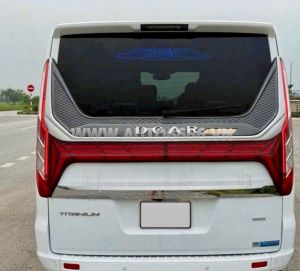 Xe Ford Tourneo Limousine Titanium 2.0 AT 2021