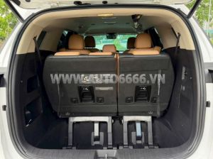 Xe Kia Carnival Luxury 2.2D 2024