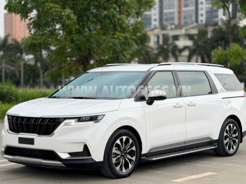Kia Carnival Luxury 2.2D 2024