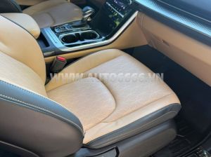 Xe Kia Carnival Luxury 2.2D 2024