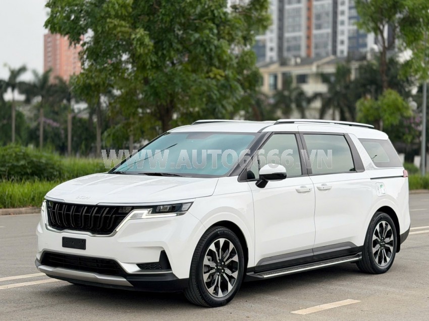 Kia Carnival Luxury 2.2D 2023