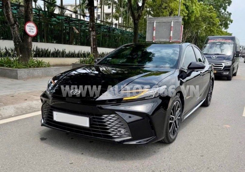 Toyota Camry 2.5 HEV Top 2025
