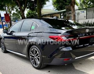 Xe Toyota Camry 2.5 HEV Top 2025