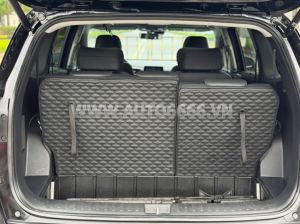 Xe Hyundai Custin Cao Cấp 2.0T 2023