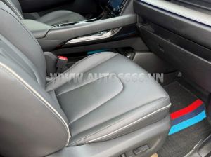 Xe Hyundai Custin Cao Cấp 2.0T 2023