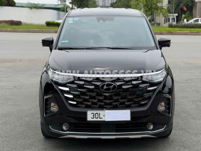 Hyundai Custin Cao Cấp 2.0T 2023