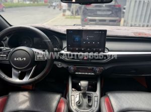 Xe Kia K3 Premium 2.0 AT 2025