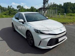 Xe Toyota Camry 2.0Q 2025