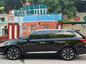 Xe Mitsubishi Outlander 2.0 CVT 2021