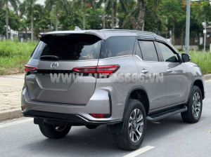 Xe Toyota Fortuner Legender 2.4L 4x2 AT 2022
