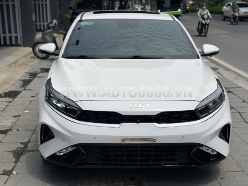 Kia K3 Premium 2.0 AT 2025