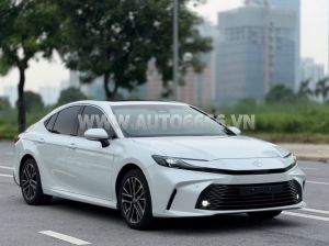 Xe Toyota Camry 2.0Q 2025