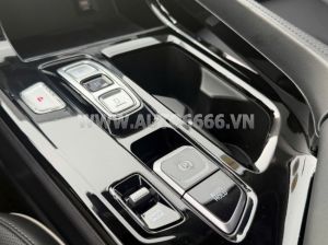 Xe Hyundai Custin Cao Cấp 2.0T 2024