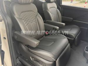 Xe Hyundai Custin Cao Cấp 2.0T 2024