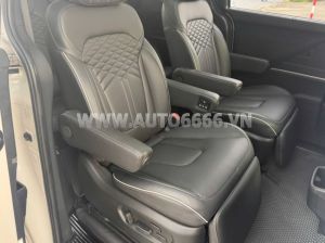 Xe Hyundai Custin Cao Cấp 2.0T 2024