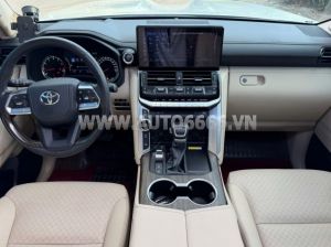 Xe Toyota Land Cruiser 3.5 V6 2024
