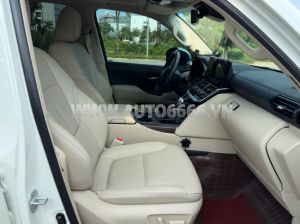 Xe Toyota Land Cruiser 3.5 V6 2024