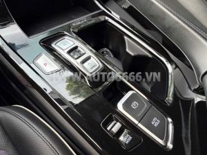 Xe Hyundai Custin Tiêu Chuẩn 1.5T 2024