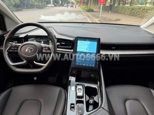 Xe Hyundai Custin Tiêu Chuẩn 1.5T 2024
