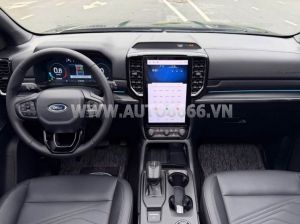 Xe Ford Everest Titanium Plus 2.0L 4x4 AT 2025