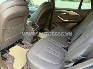 Xe VinFast Lux SA 2.0 Plus 2.0 AT 2021
