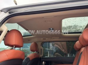 Xe Kia Carnival Signature 2.2D 2025
