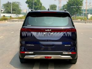 Xe Kia Carnival Signature 2.2D 2024