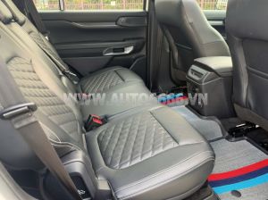 Xe Ford Everest Platinum 2.0L 4x4 AT 2024