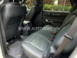 Xe Ford Everest Titanium Plus 2.0L 4x4 AT 2026